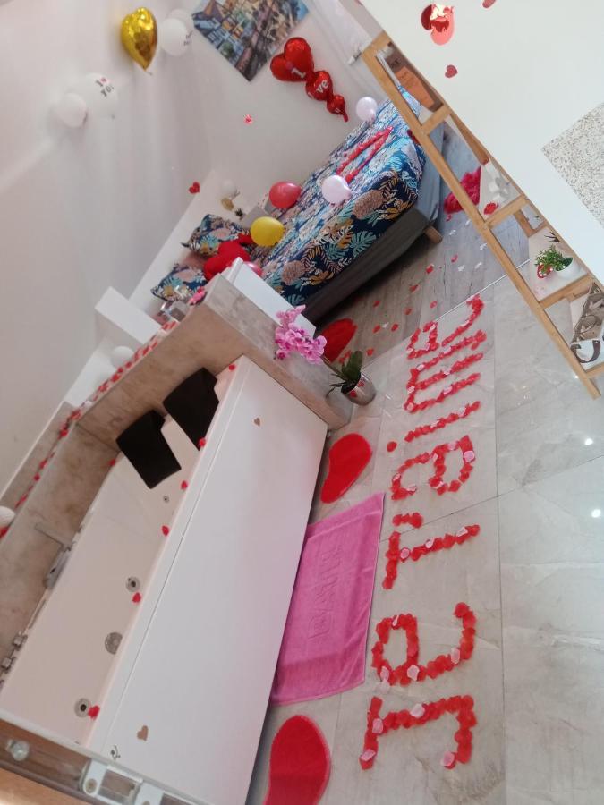 Studio Jacuzzi Au Centre קולמר מראה חיצוני תמונה
